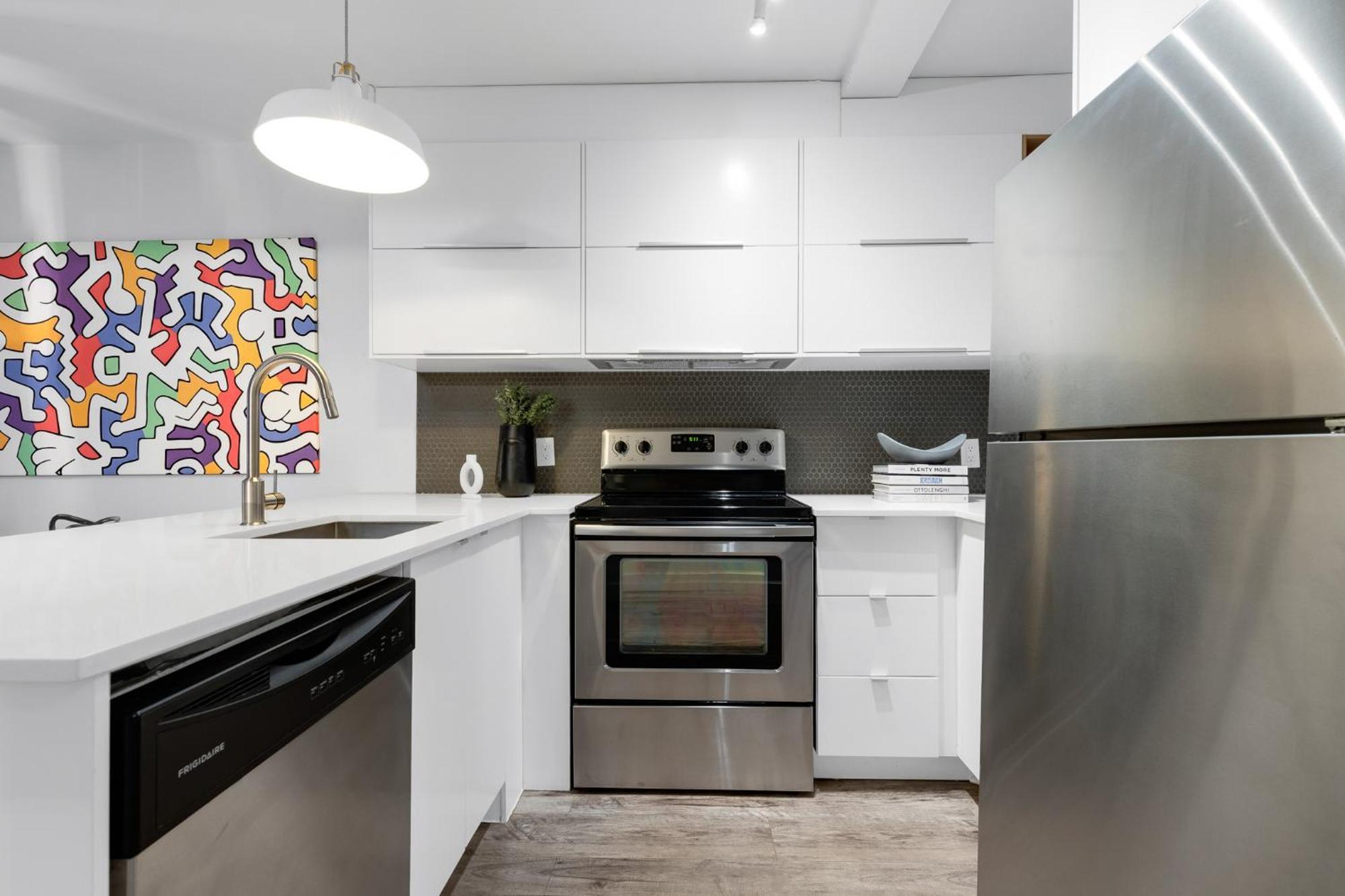 Liv Mtl Urban Aparthotel Montréal Buitenkant foto