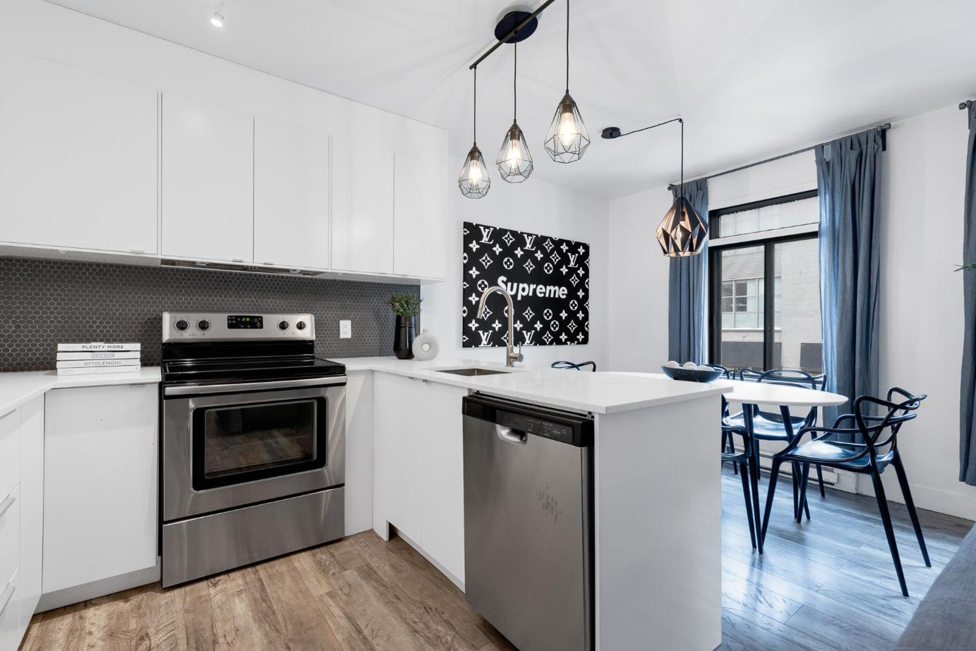 Liv Mtl Urban Aparthotel Montréal Buitenkant foto